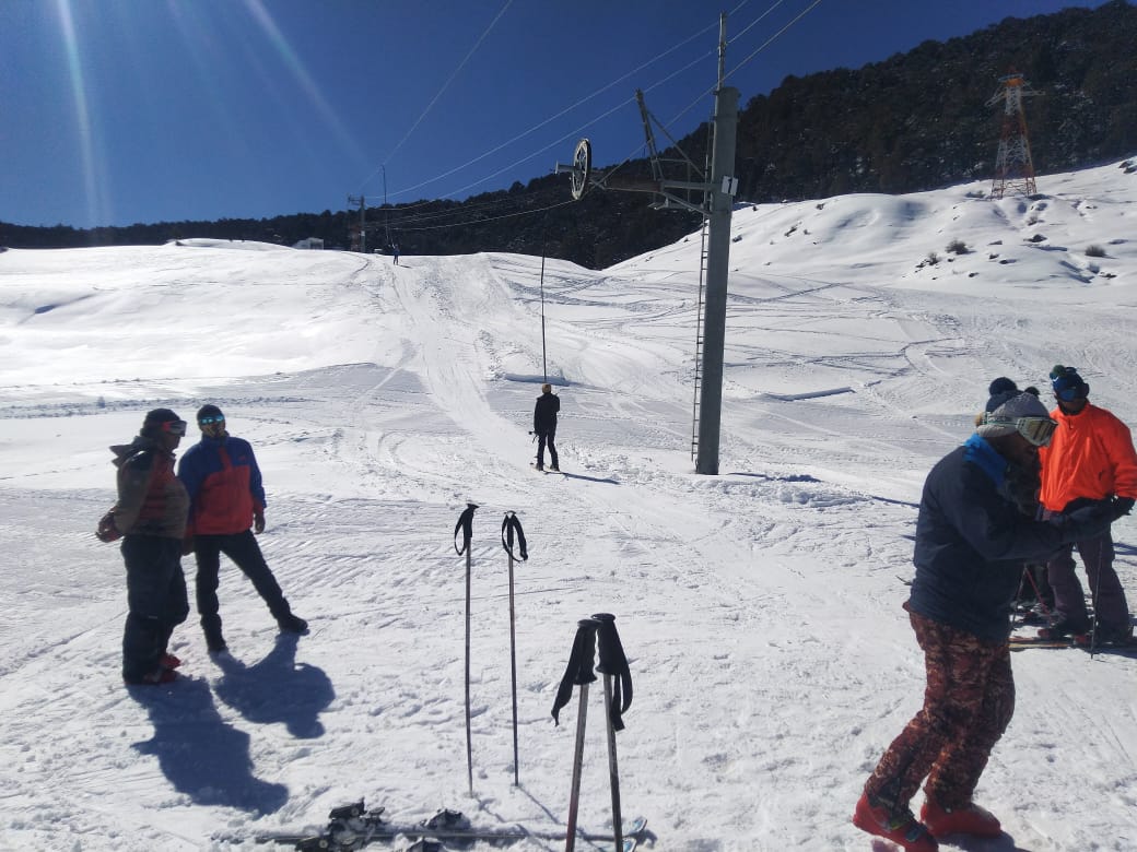 Skiing classes at auli 